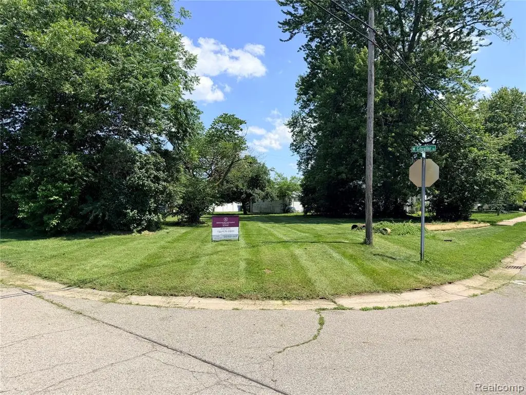 29223 Adams Drive, Gibraltar, MI 48173 - #1