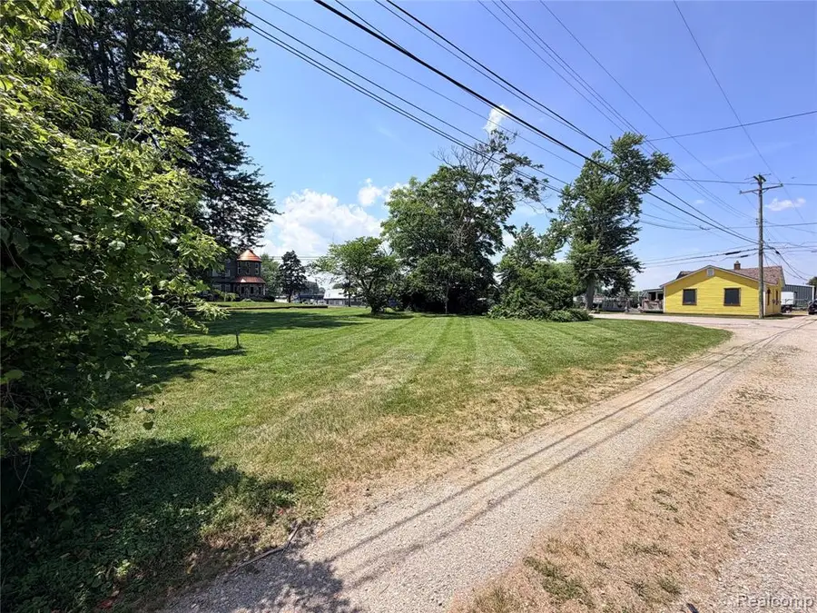 29223 Adams Drive, Gibraltar, MI 48173 - #3