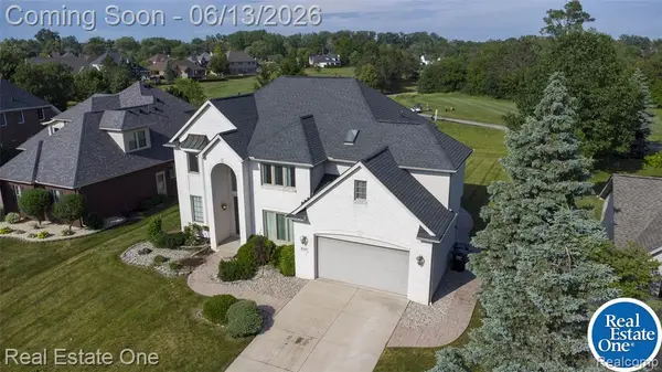 857 Saint James Park, Monroe, MI 48161