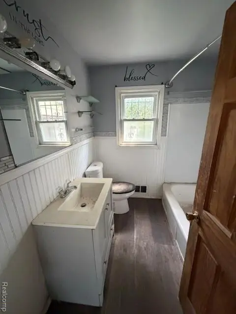 3221 Barth, Flint, MI 48504 - #3