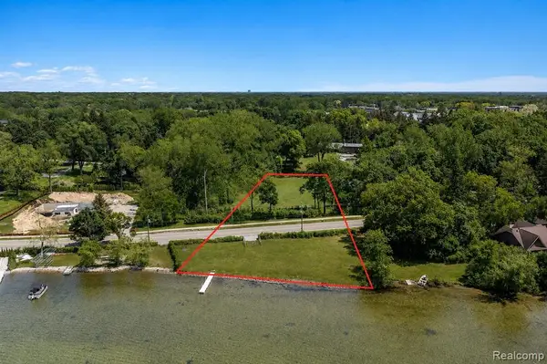 0000 Franklin, Bloomfield Hills, MI 48302