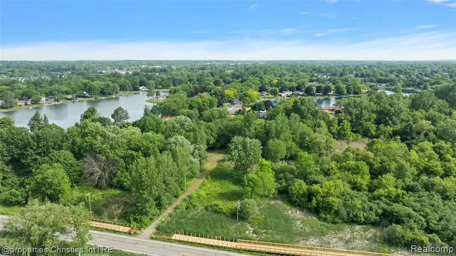 0000 E. Square Lake, Troy, MI 48085 - #2