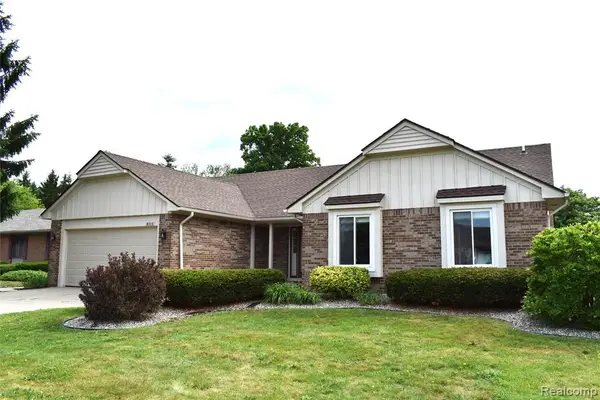16318 White Haven, Northville, MI 48168