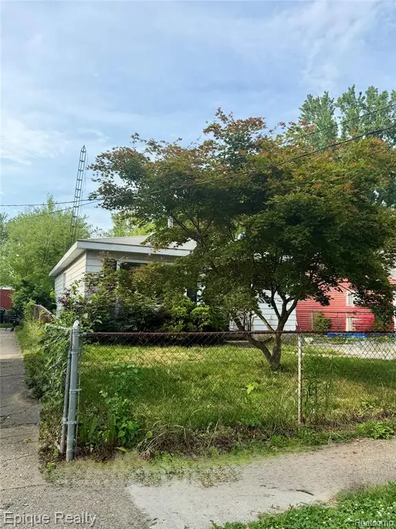 430 W Alma, Flint, MI 48505 - #2