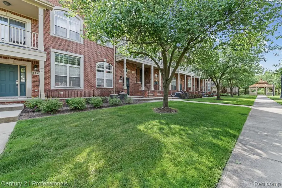 412 Boardwalk, Walled Lake, MI 48390 - #3