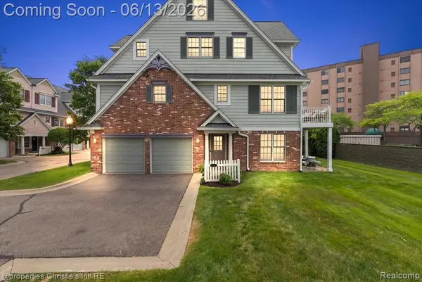 26010 Felicity, Harrison Twp, MI 48045