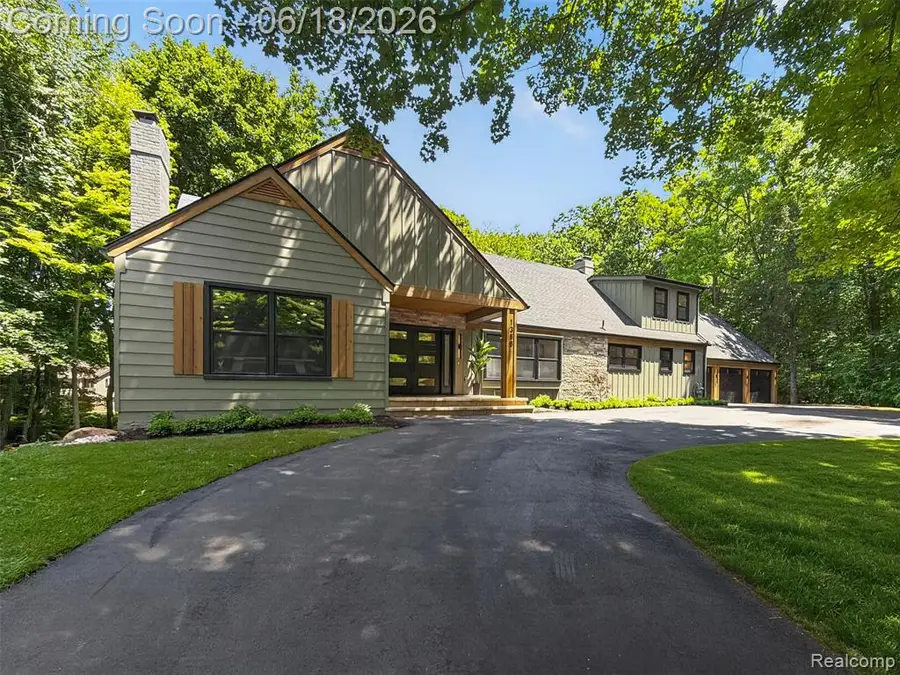 1366 Conge, Bloomfield Hills, MI 48304 - #3