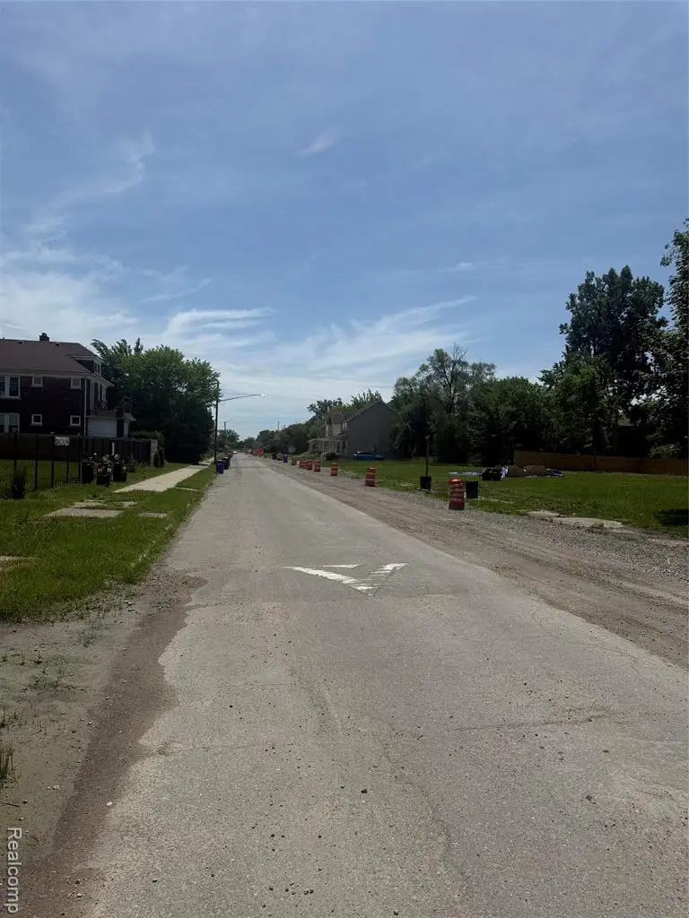 926 Navahoe, Detroit, MI 48215 - #2