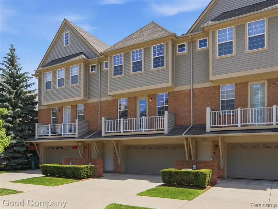 56612 Sunset, Utica, MI 48316 - #2
