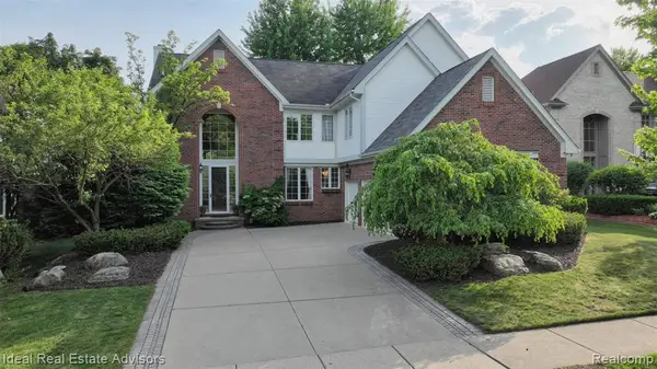 1364 Kentfield, Rochester, MI 48307