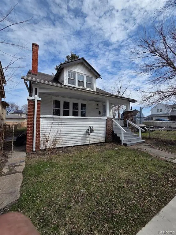 204 Philip, Detroit, MI 48215