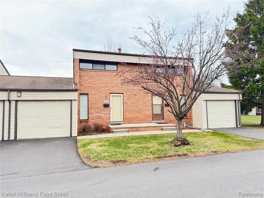 2036 Roman, Warren, MI 48092 - #2