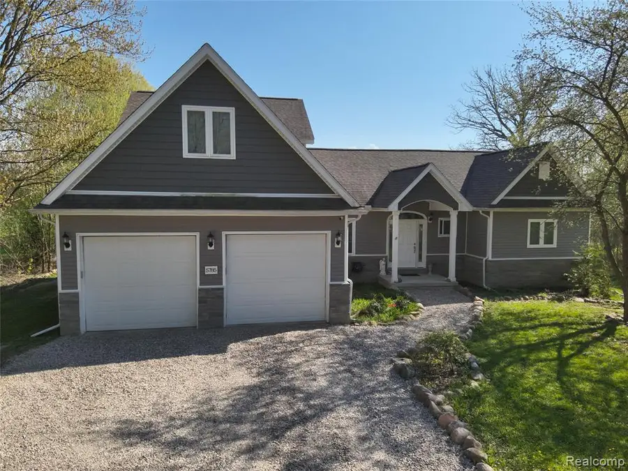 5785 Layton, Fowlerville, MI 48836 - #2