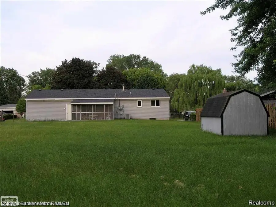 45367 Gable Inn, Shelby, MI 48317 - #2