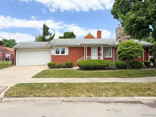 17141 Faust, Detroit, MI 48219