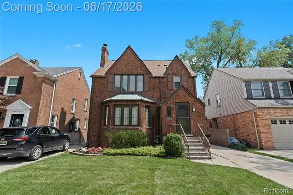 312 Mckinley, Grosse Pointe Farms, MI 48236