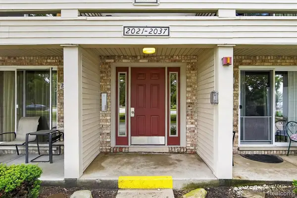 2037 E Franklin, Canton, MI 48187