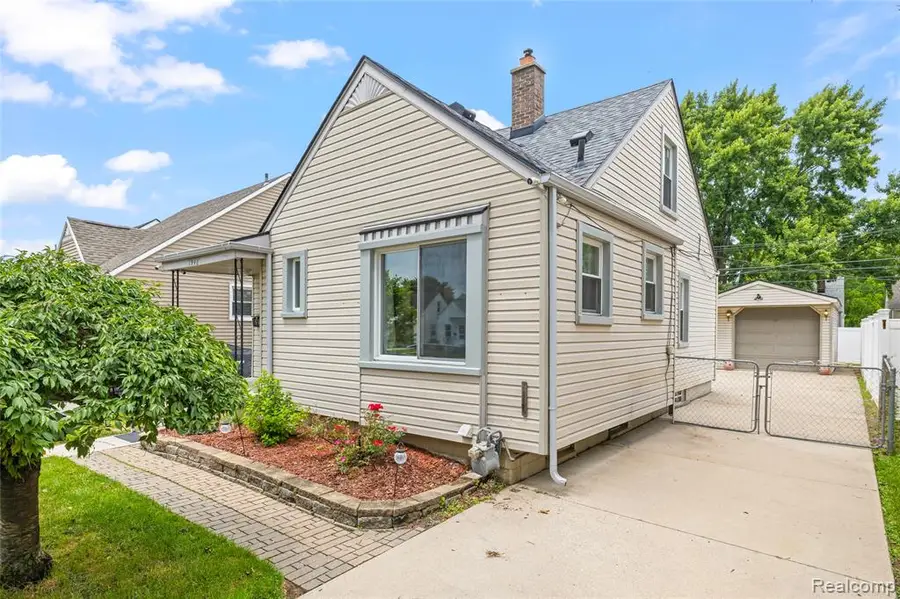 1946 Leblanc, Lincoln Park, MI 48146 - #3