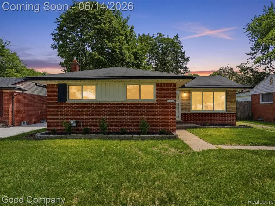 30632 Hayes, Roseville, MI 48066 - #2