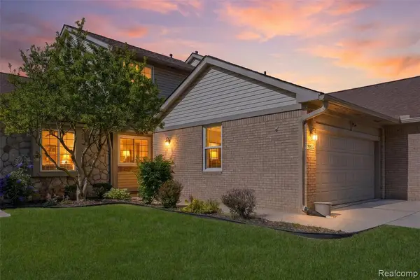22852 Woodcreek, Taylor, MI 48180