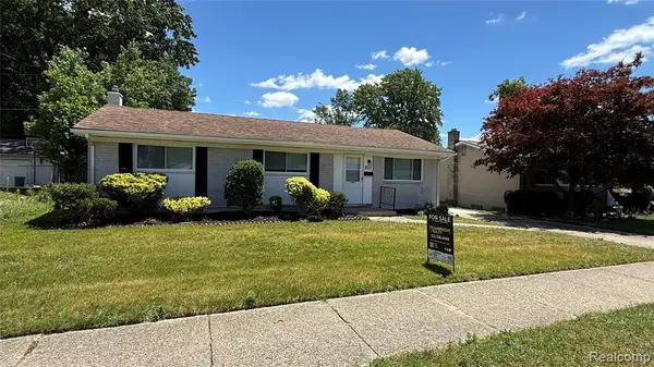 805 S Carlson, Westland, MI 48186