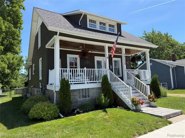 68436 Oak, Richmond, MI 48062