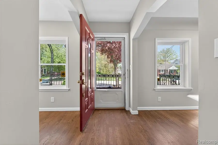 1781 Brys, Grosse Pointe Woods, MI 48236 - #3