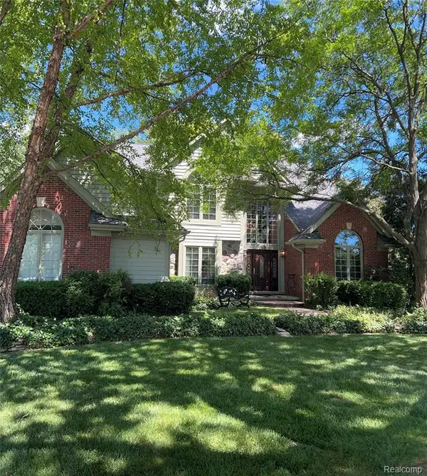 3486 Shakespeare, Troy, MI 48084