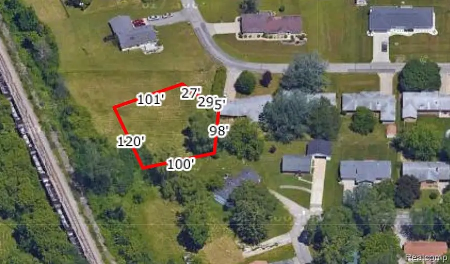4500 S Michelle, Saginaw, MI 48601 - #2