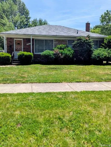 21708 Madison, Saint Clair Shores, MI 48081