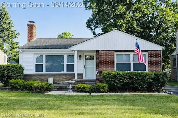 2639 Woodbine, Waterford, MI 48328