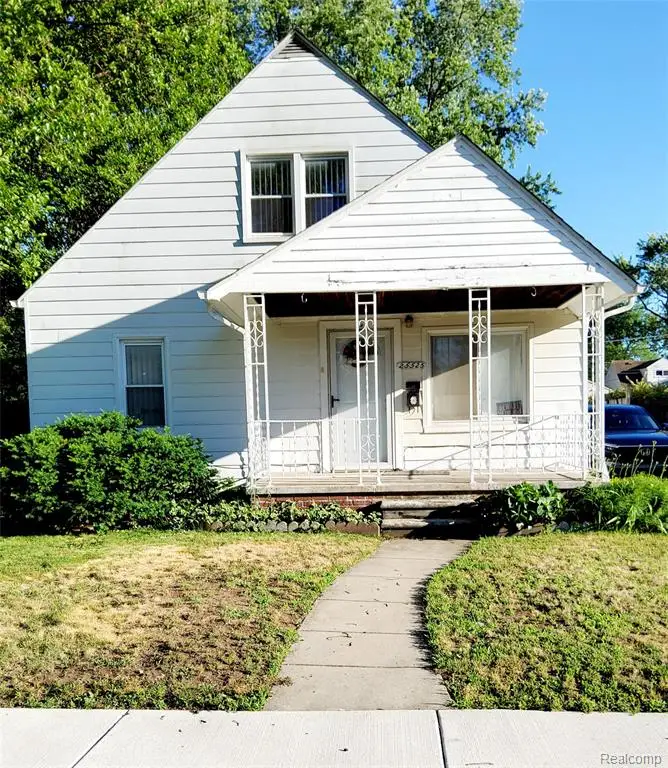 25525 Powers, Dearborn Heights, MI 48125 - #2