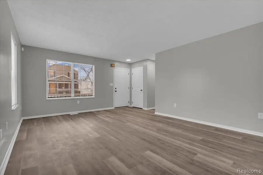 8247 Ellsworth, Detroit, MI 48238 - #3