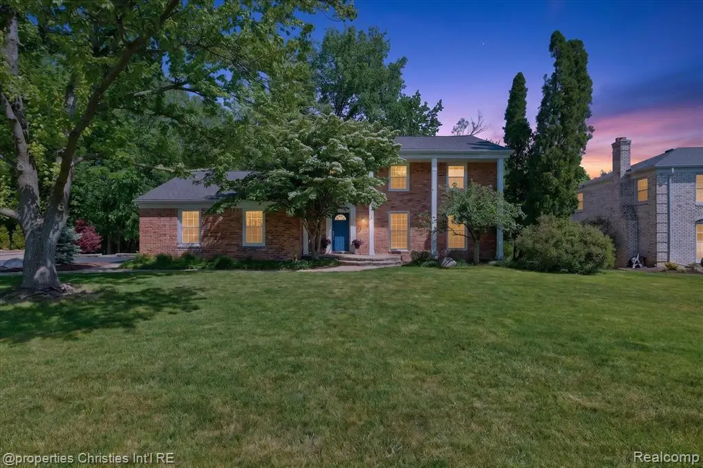 4352 Greenstown, West Bloomfield, MI 48323 - #1