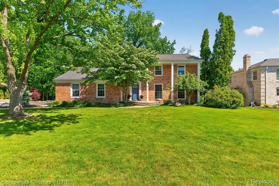4352 Greenstown, West Bloomfield, MI 48323 - #3