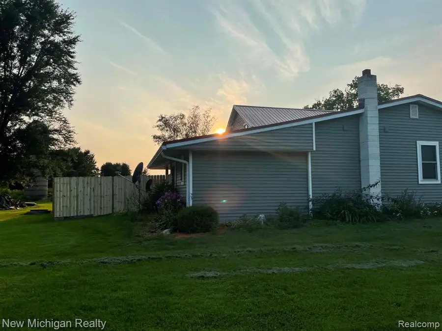 7415 W Farrand, Clio, MI 48420 - #2