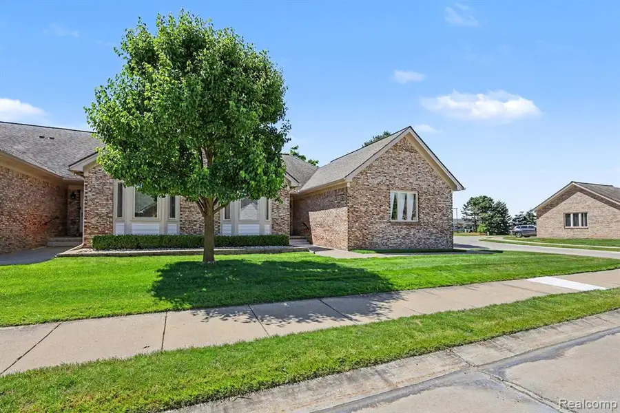 13750 Treeland, Utica, MI 48315 - #3