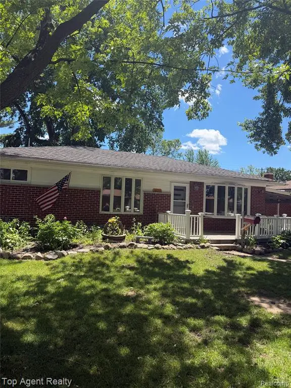 8774 Shannon, Sterling Heights, MI 48314