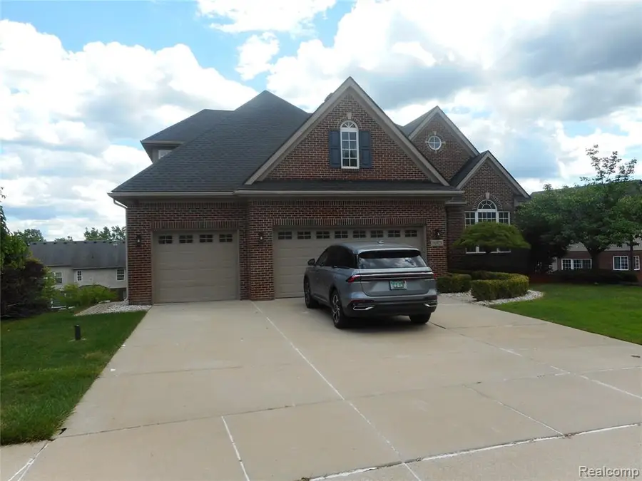 16928 Boulder, Northville, MI 48168 - #2