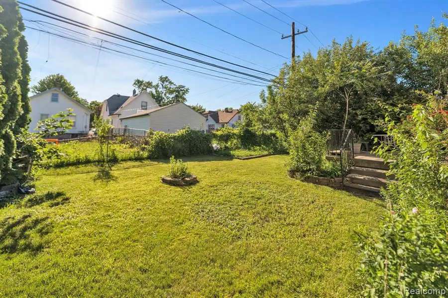 7511 Orchard, Dearborn, MI 48126 - #3