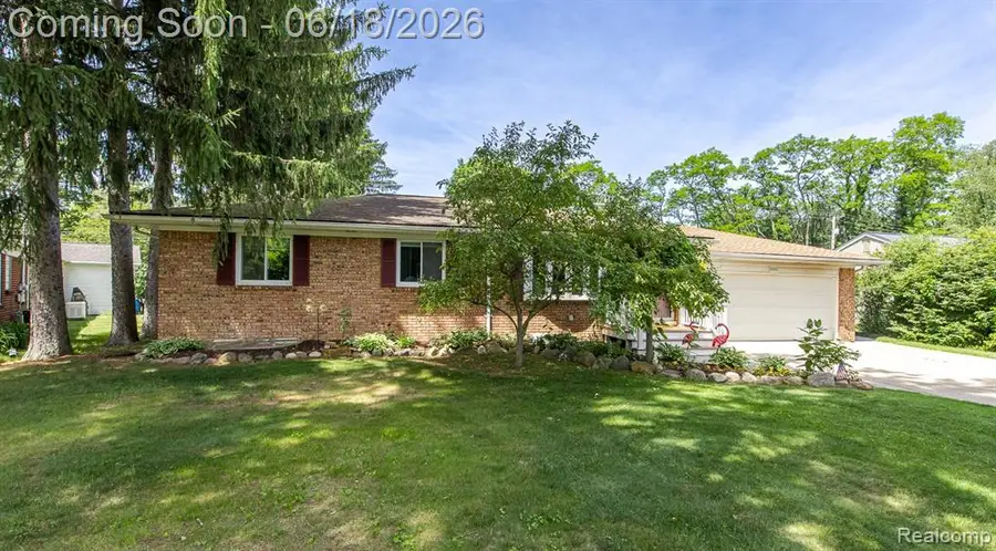 880 Joslyn, Lake Orion, MI 48362 - #2