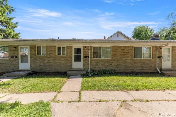 4077 Columbus, Wayne, MI 48184