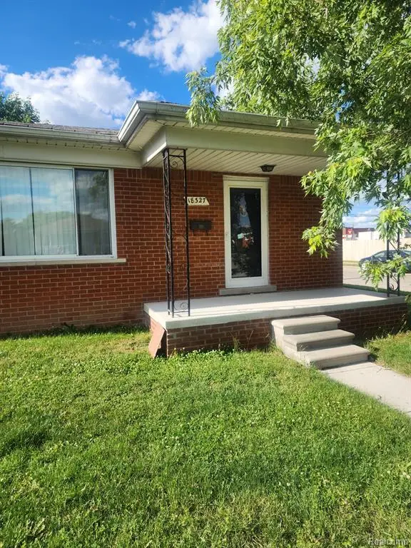 18327 Holland, Eastpointe, MI 48021 - #1