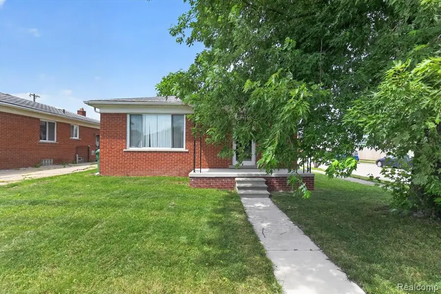 18327 Holland, Eastpointe, MI 48021 - #3