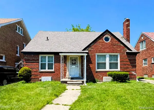 8573 E Outer, Detroit, MI 48213