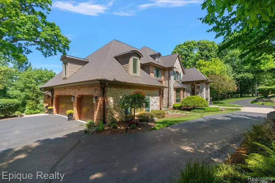 7662 Devins, Clarkston, MI 48348 - #2