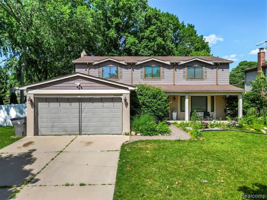 44364 Highgate, Clinton Township, MI 48038 - #2