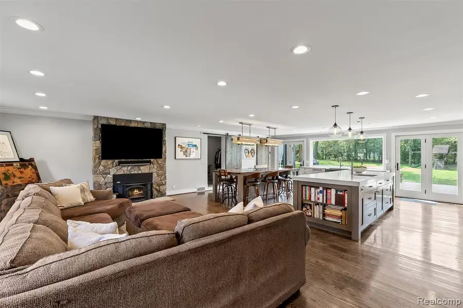 3937 Englewood, West Bloomfield, MI 48323 - #3