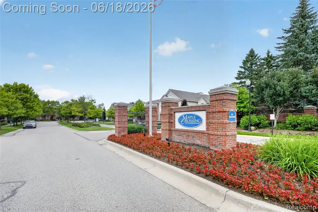 23104 Chesapeake, Walled Lake, MI 48390 - #1