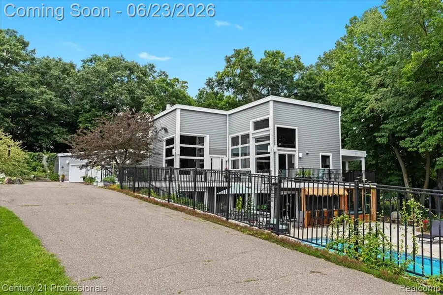 5255 Oak Hill, Commerce Township, MI 48382 - #2